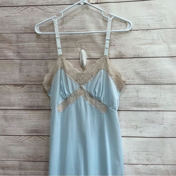 VINTAGE DIXIE BELLE FULL SLIP IN BLUE - Picture 2 of 7